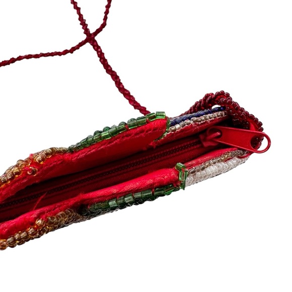 Beaded New York Apple Flag Small Shoulder Bag Red - Picture 3 of 9